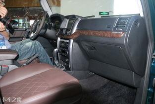 国产皮卡6x6越野视频,狂野性能一展无遗