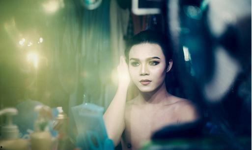 国产免费人成视频人妖,人妖角色生成技术揭秘